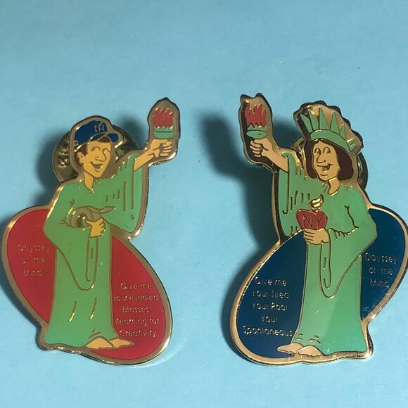2 New York, Statue of LIBERTY OotM -OM Odyssey of the Minds Pins - Picture 1 of 5